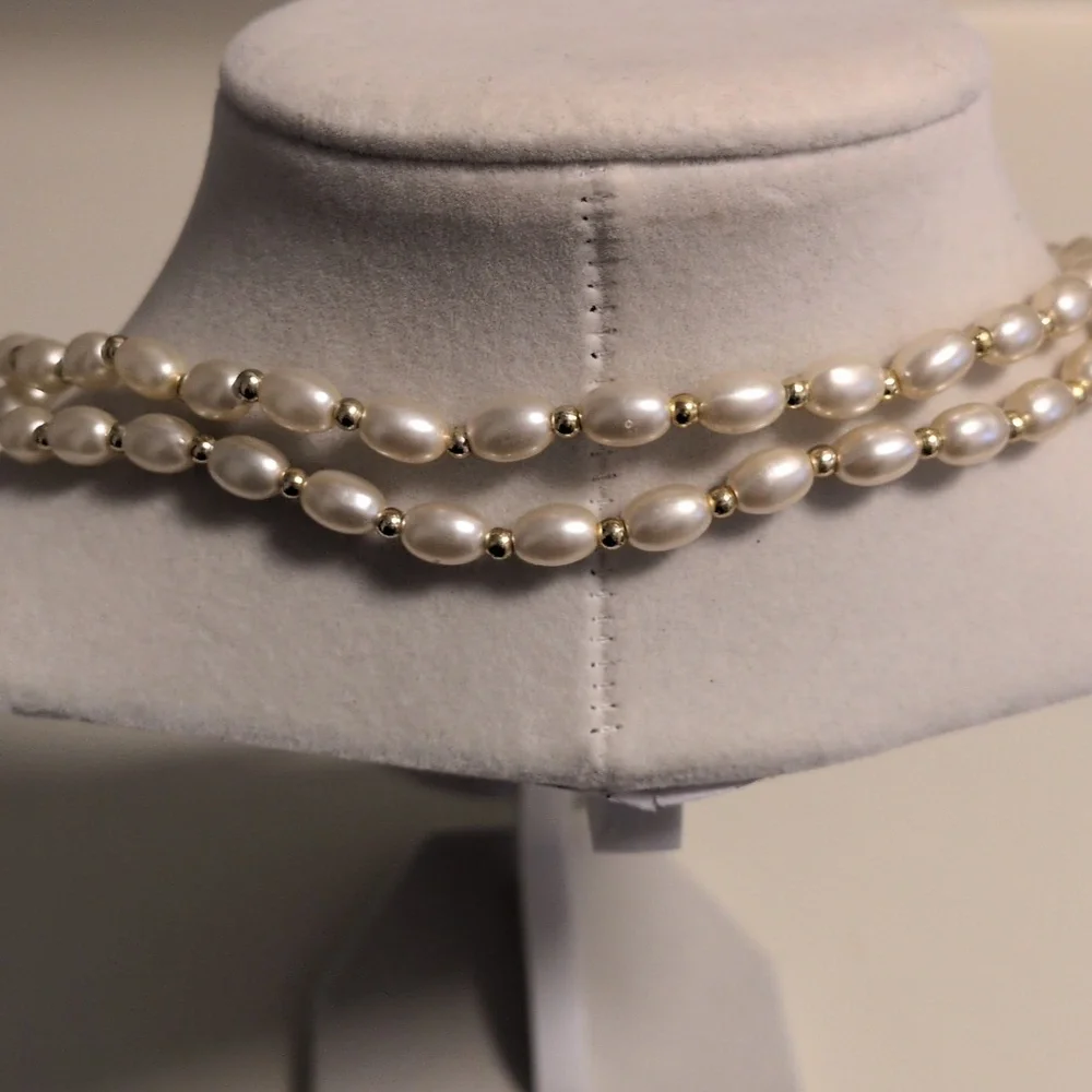 Elegant Pearl‎ And Gold Beaded Necklace